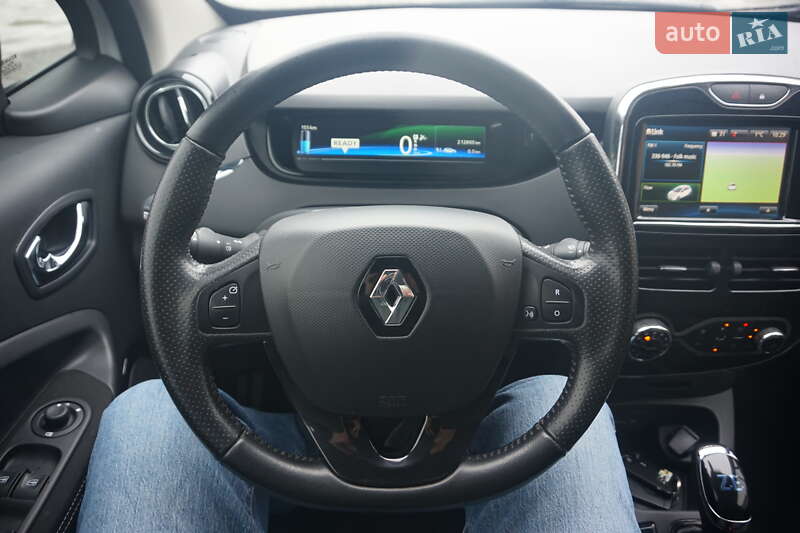 Хэтчбек Renault Zoe 2018 в Самборе