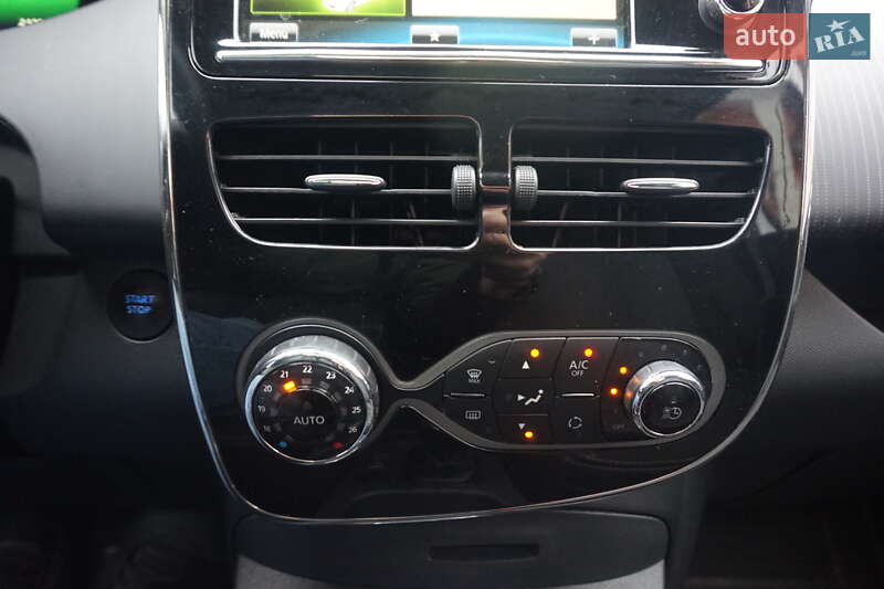 Хэтчбек Renault Zoe 2018 в Самборе