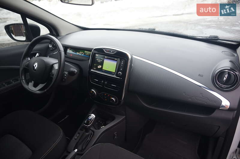 Хэтчбек Renault Zoe 2018 в Самборе