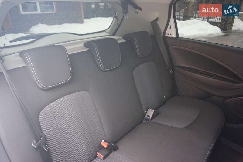 Хэтчбек Renault Zoe 2018 в Самборе