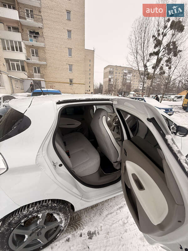 Хэтчбек Renault Zoe 2017 в Луцке