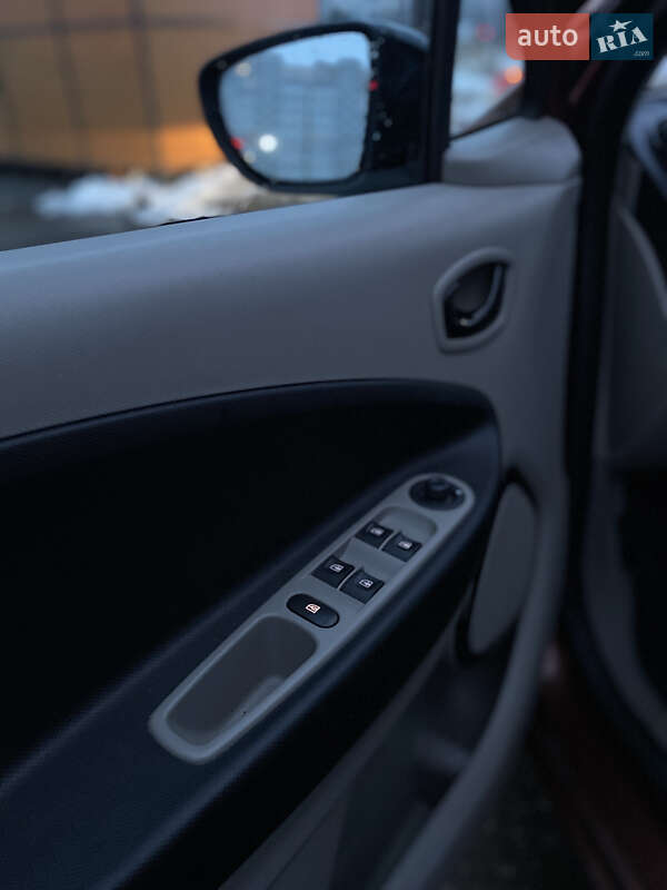 Хетчбек Renault Zoe 2015 в Львові фото 9 Хетчбек Renault Zoe 2015 в Львові