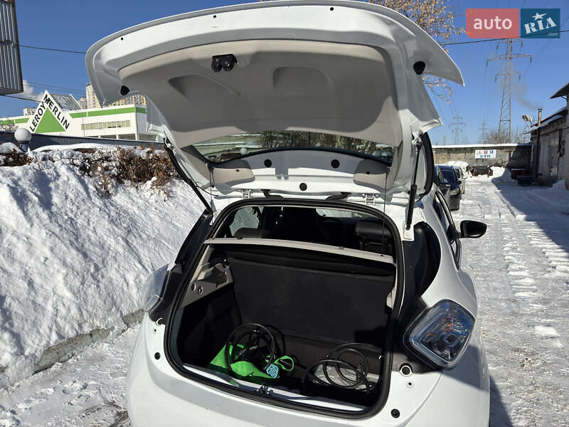 Хэтчбек Renault Zoe 2018 в Киеве