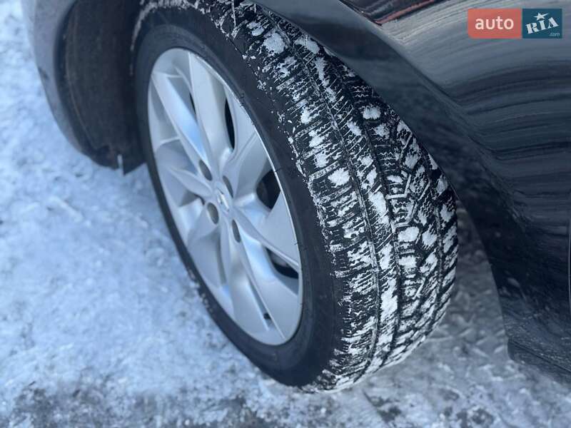 Хэтчбек Renault Zoe 2015 в Ровно