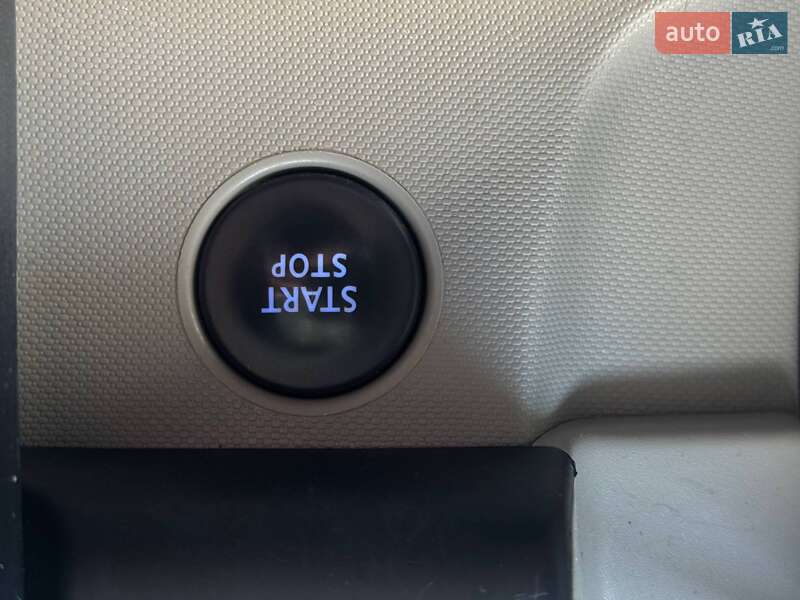 Хэтчбек Renault Zoe 2015 в Ровно