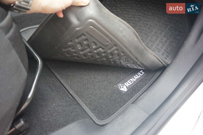 Хетчбек Renault Zoe 2017 в Самборі фото 41 Хетчбек Renault Zoe 2017 в Самборі