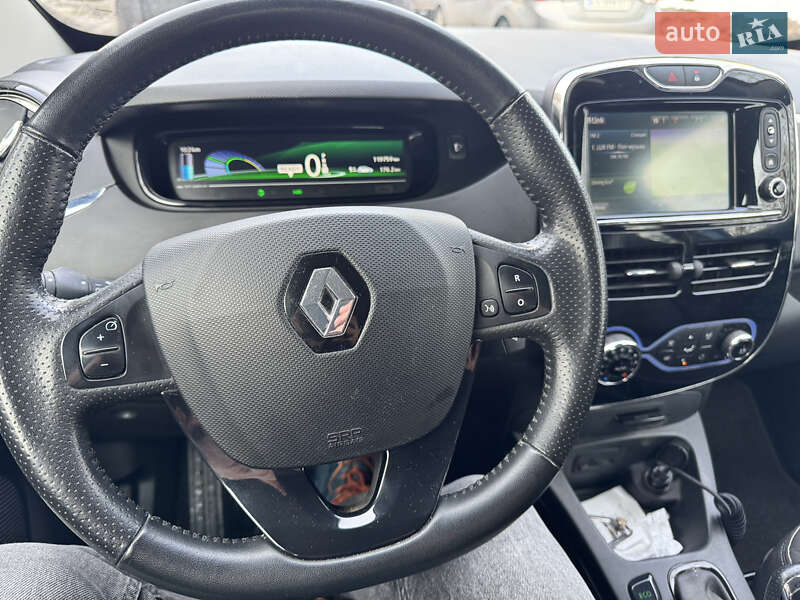 Хетчбек Renault Zoe 2017 в Львові