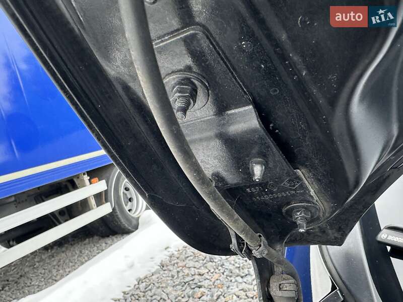 Хэтчбек Renault Zoe 2014 в Ровно фото 124 Хэтчбек Renault Zoe 2014 в Ровно