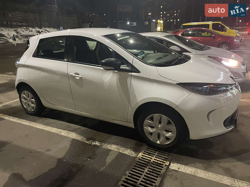 Хэтчбек Renault Zoe 2016 в Киеве