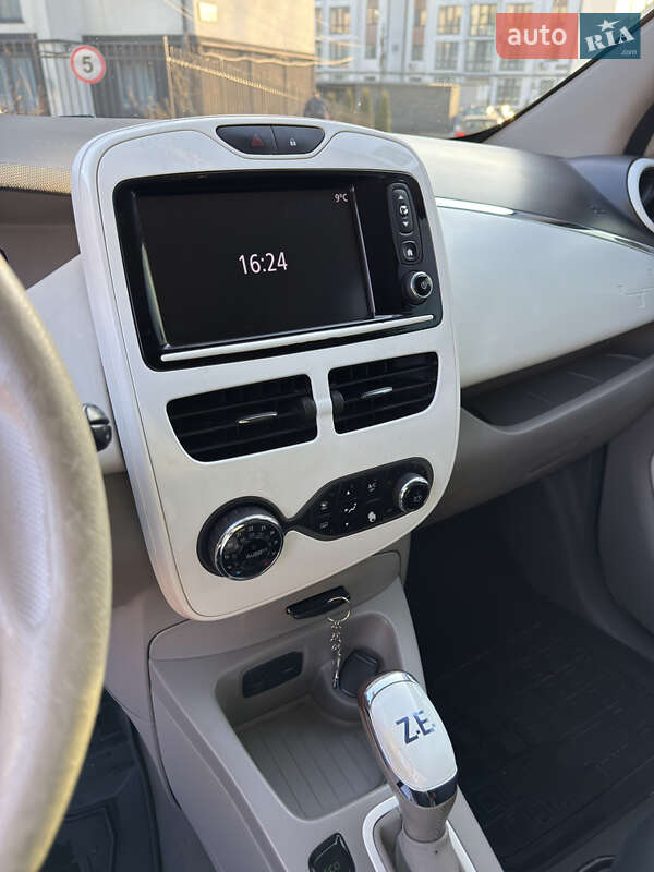 Хэтчбек Renault Zoe 2016 в Черновцах