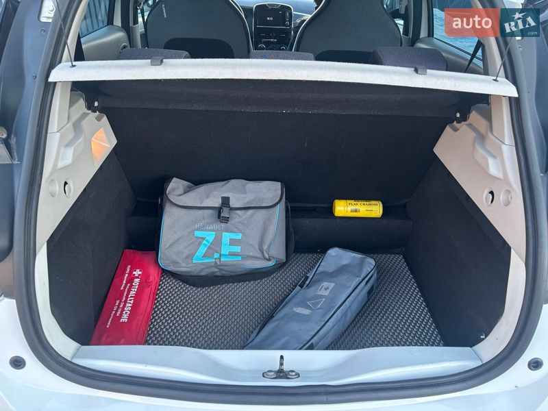 Хэтчбек Renault Zoe 2016 в Хмельницком