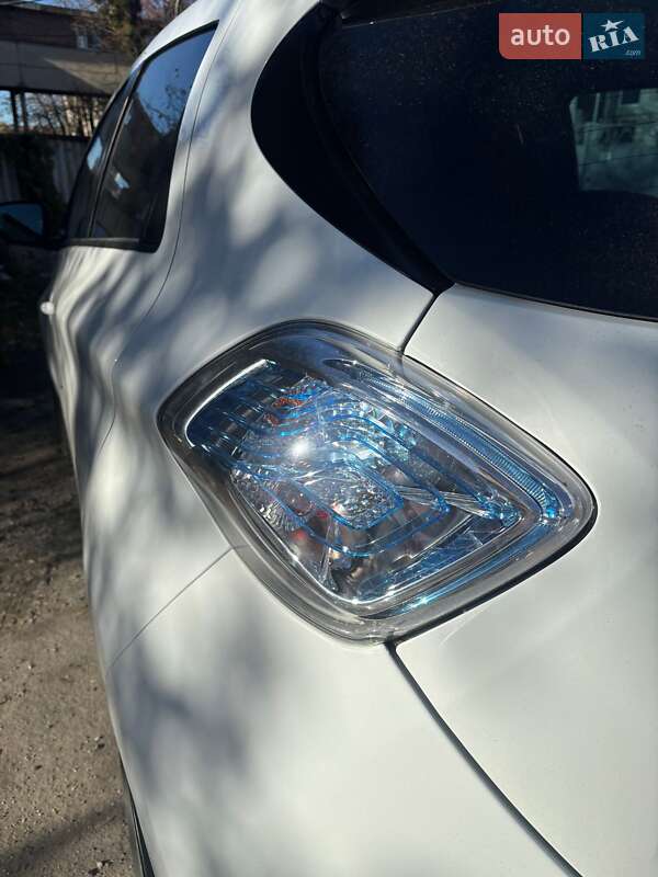 Хэтчбек Renault Zoe 2016 в Хмельницком