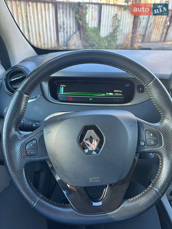 Хэтчбек Renault Zoe 2016 в Хмельницком