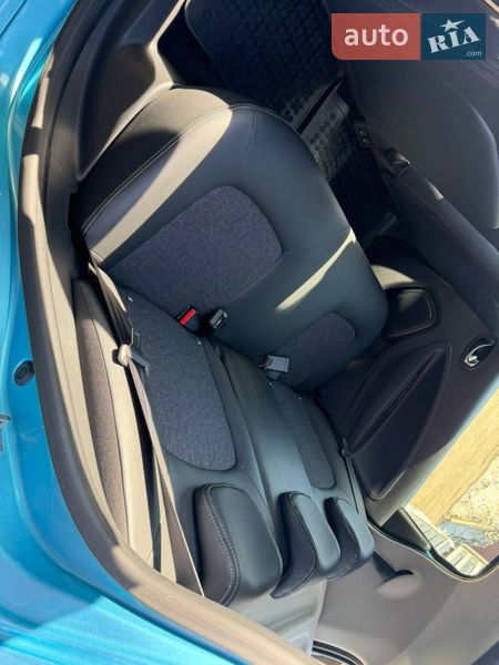 Хэтчбек Renault Zoe 2023 в Тернополе