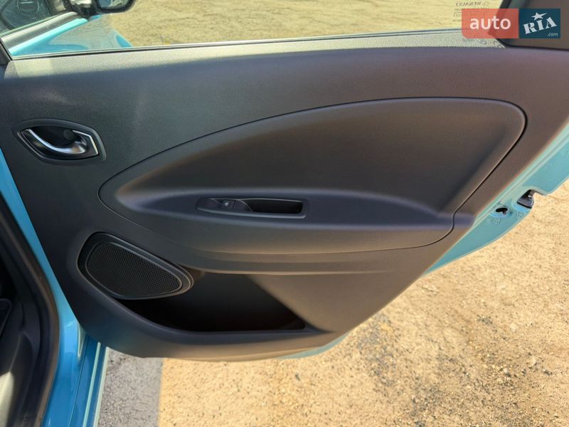 Хэтчбек Renault Zoe 2023 в Тернополе
