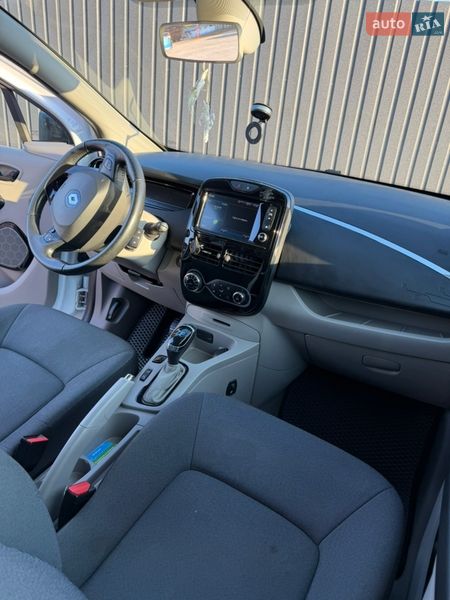 Хэтчбек Renault Zoe 2016 в Дрогобыче