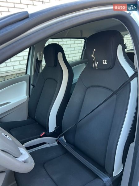 Хэтчбек Renault Zoe 2016 в Рожище