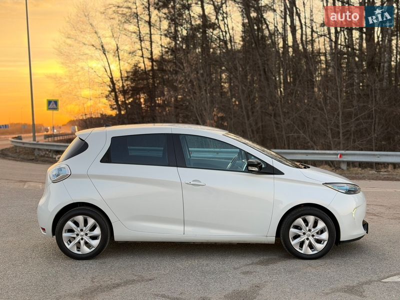 Хэтчбек Renault Zoe 2014 в Радивилове