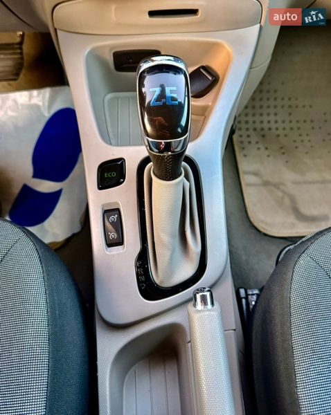 Хэтчбек Renault Zoe 2015 в Луцке