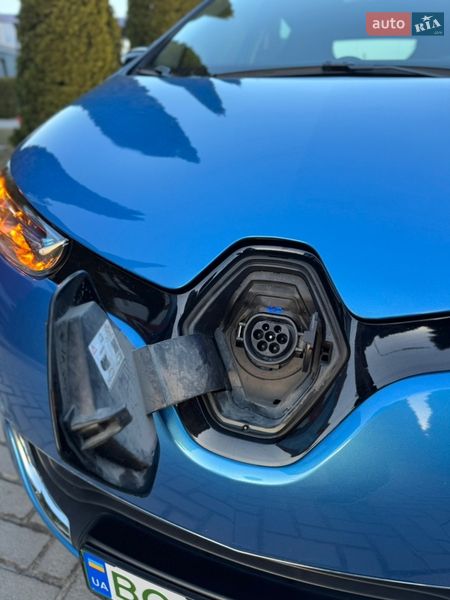 Хэтчбек Renault Zoe 2017 в Городке