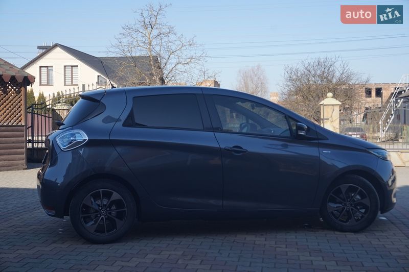 Хэтчбек Renault Zoe 2018 в Самборе