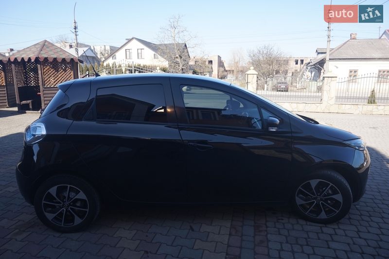 Хэтчбек Renault Zoe 2018 в Самборе