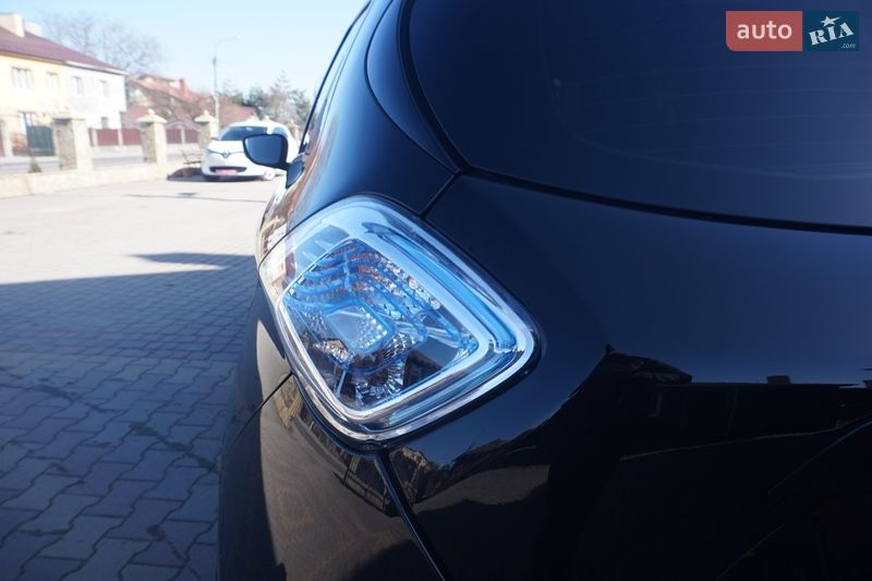 Хэтчбек Renault Zoe 2018 в Самборе