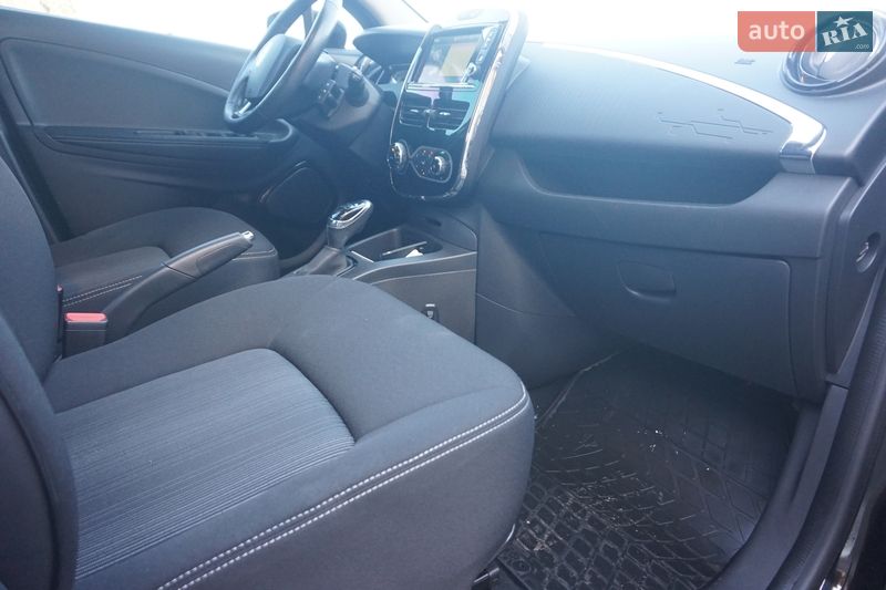 Хэтчбек Renault Zoe 2018 в Самборе