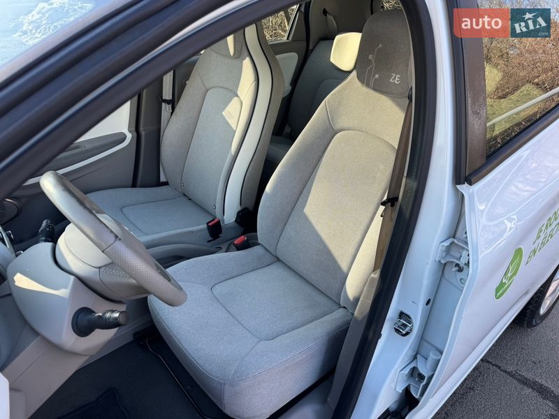 Хэтчбек Renault Zoe 2017 в Киеве