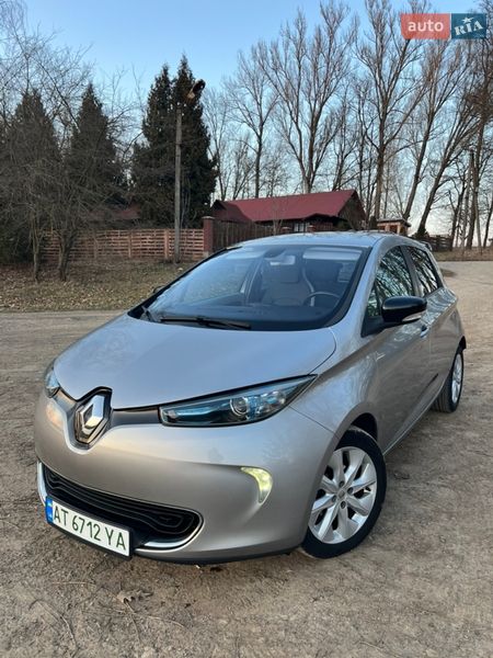 Хэтчбек Renault Zoe 2015 в Ивано-Франковске