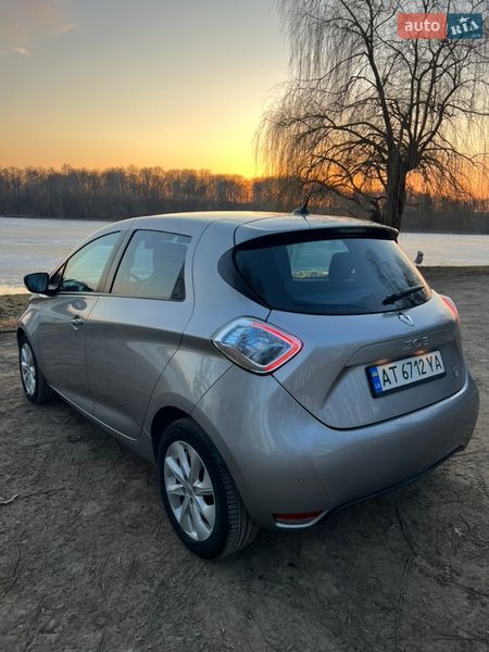 Хэтчбек Renault Zoe 2015 в Ивано-Франковске