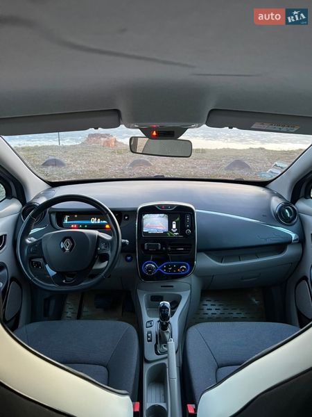 Хэтчбек Renault Zoe 2015 в Ивано-Франковске