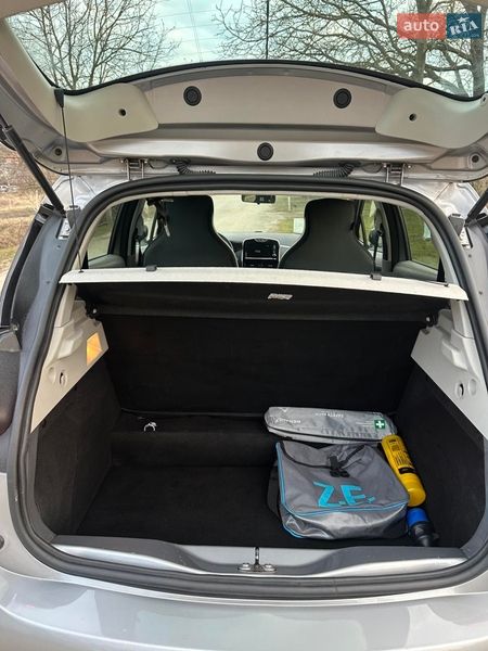 Хэтчбек Renault Zoe 2016 в Львове