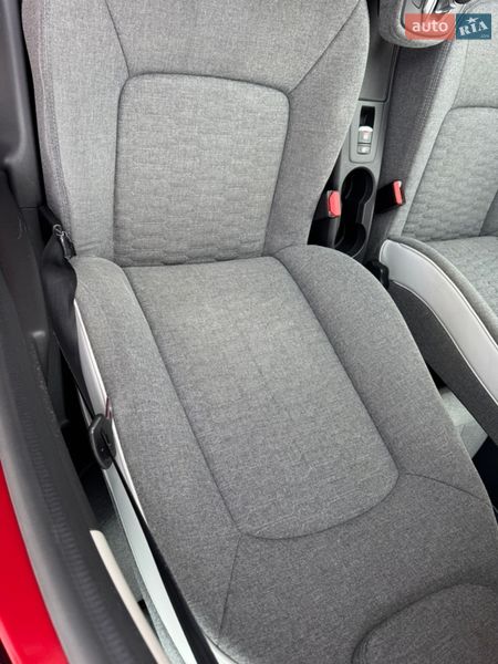 Хэтчбек Renault Zoe 2019 в Луцке фото 35 Хэтчбек Renault Zoe 2019 в Луцке