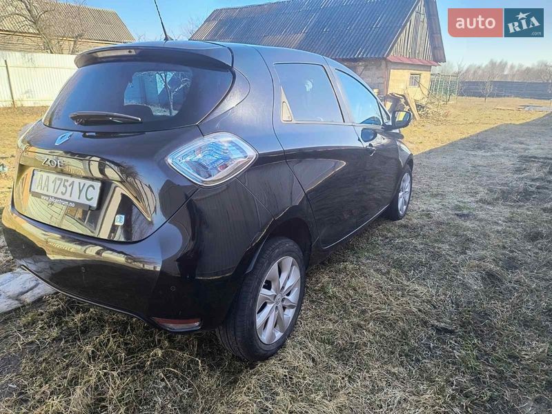 Хэтчбек Renault Zoe 2015 в Киеве