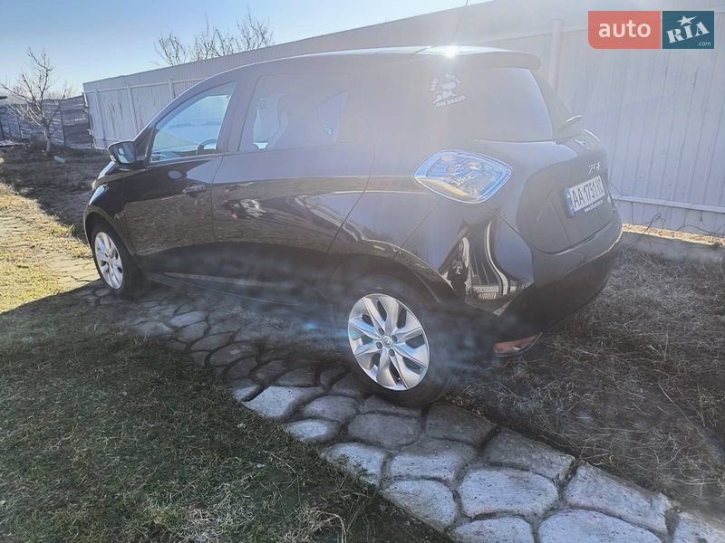 Хэтчбек Renault Zoe 2015 в Киеве
