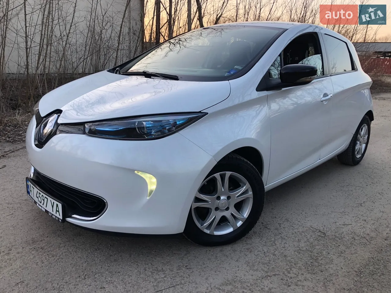 2015 Renault ZOE - мініатюра 14
