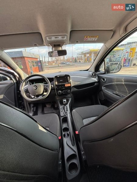 Хэтчбек Renault Zoe 2017 в Киеве