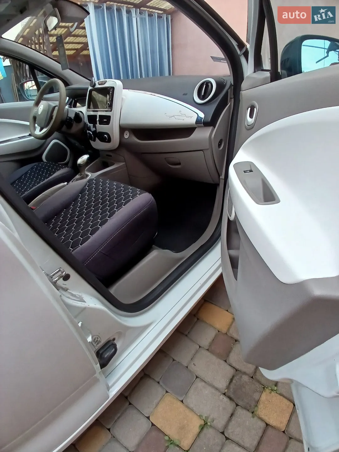 2015 Renault ZOE - мініатюра 12