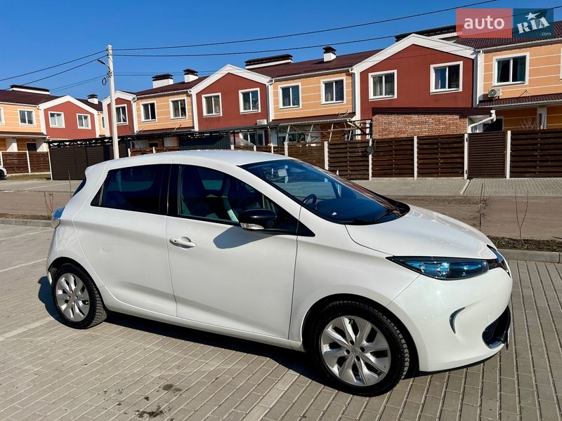 Хэтчбек Renault Zoe 2015 в Киеве фото 9 Хэтчбек Renault Zoe 2015 в Киеве