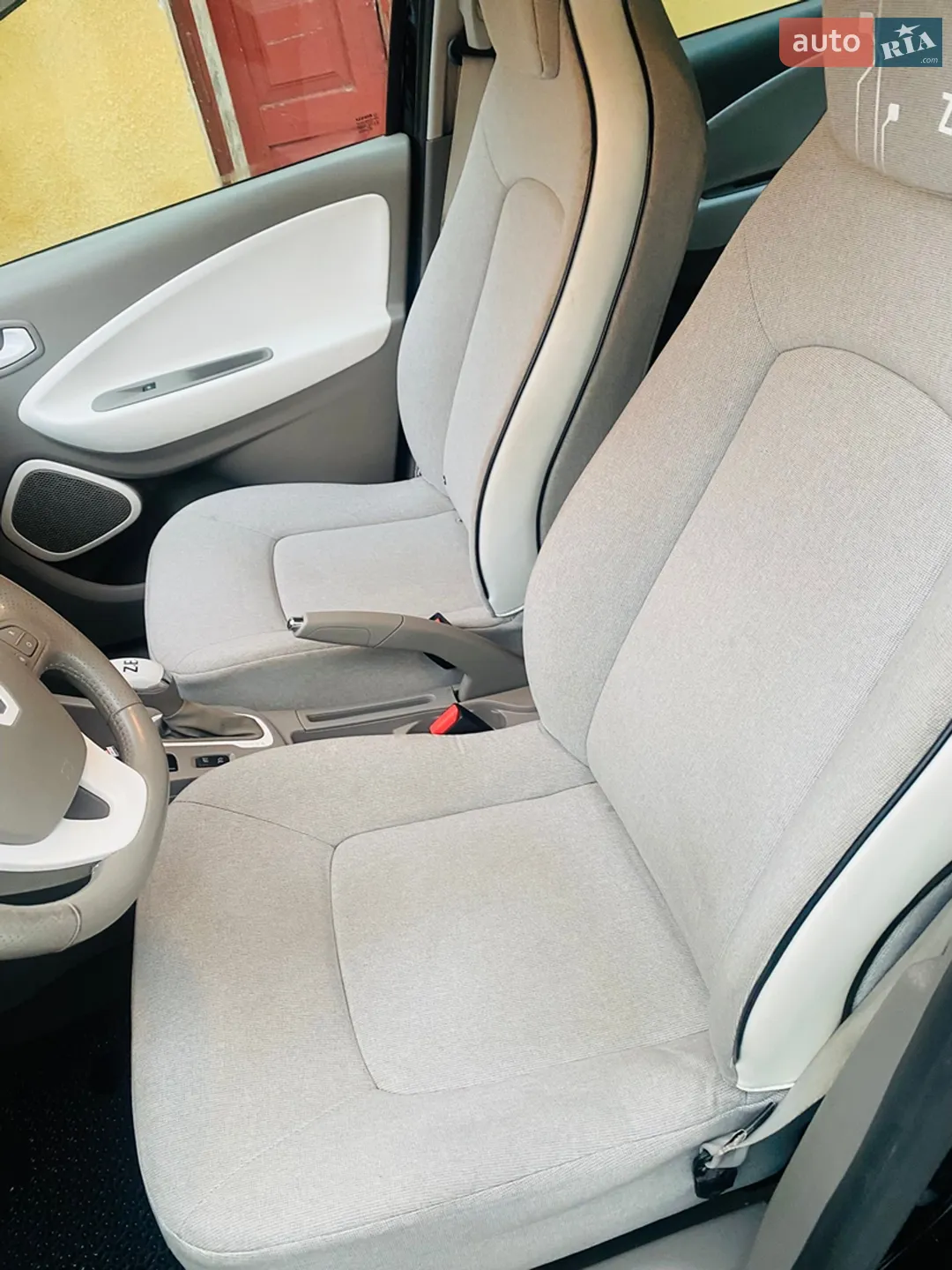 2015 Renault ZOE - мініатюра 14