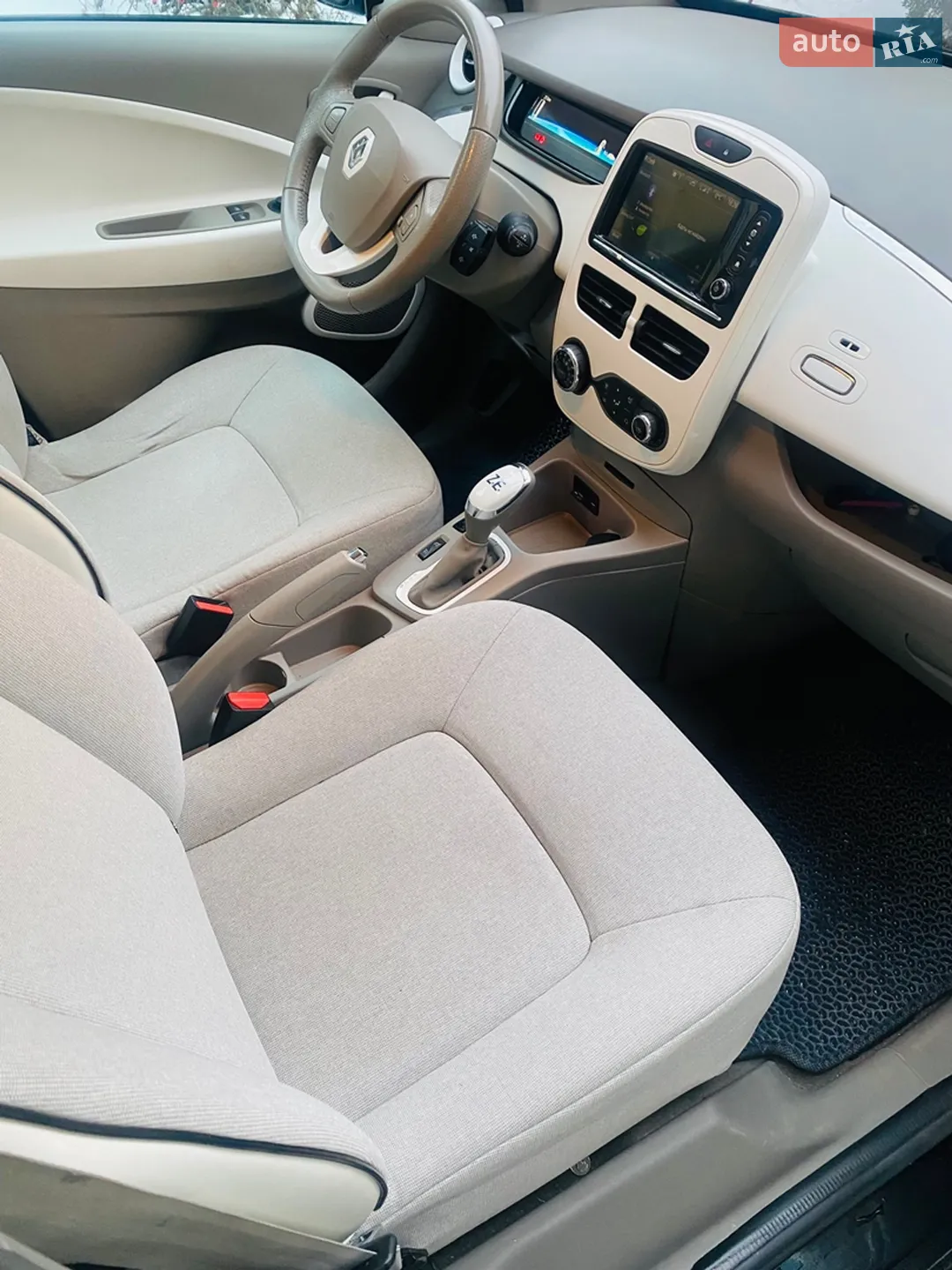 2015 Renault ZOE - мініатюра 17