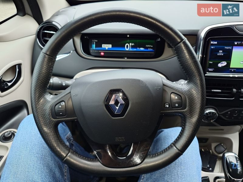 Хэтчбек Renault Zoe 2016 в Самборе