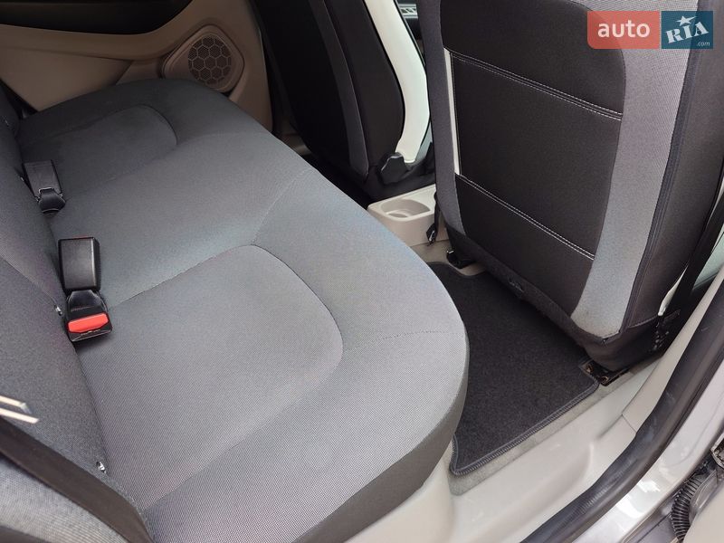 Хэтчбек Renault Zoe 2016 в Самборе