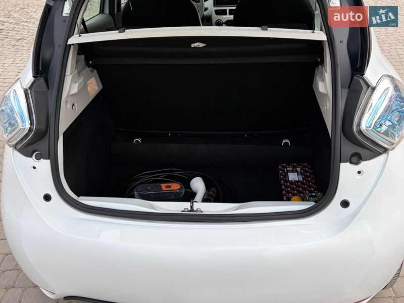 Хэтчбек Renault Zoe 2018 в Борщеве фото 15 Хэтчбек Renault Zoe 2018 в Борщеве