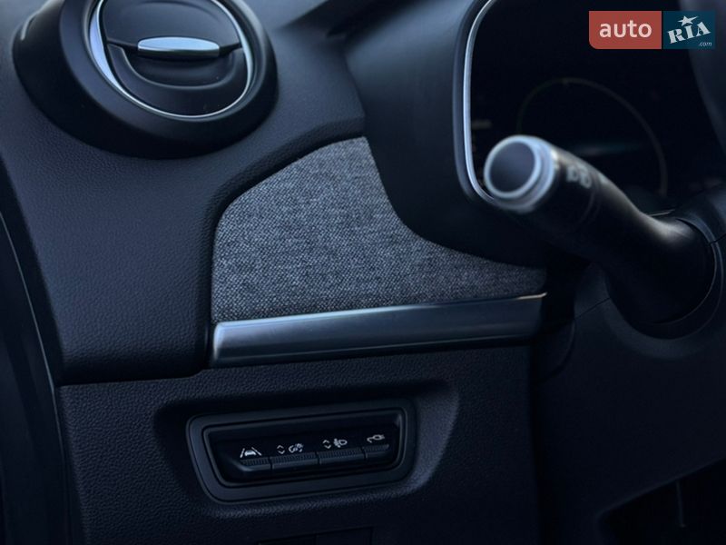 Хэтчбек Renault Zoe 2019 в Дубно фото 34 Хэтчбек Renault Zoe 2019 в Дубно