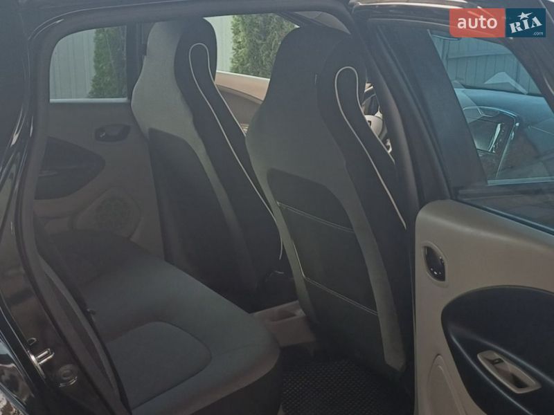 Хэтчбек Renault Zoe 2014 в Львове фото 13 Хэтчбек Renault Zoe 2014 в Львове