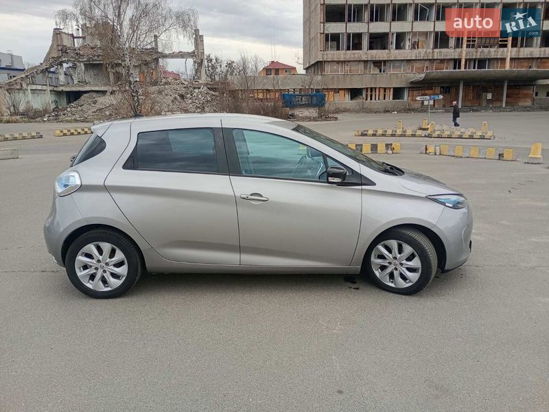 Хэтчбек Renault Zoe 2015 в Киеве фото 4 Хэтчбек Renault Zoe 2015 в Киеве