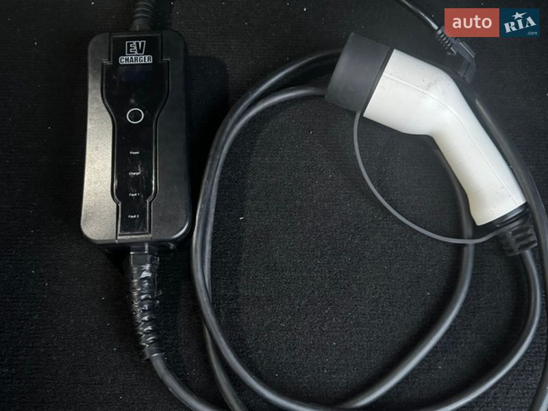 Хэтчбек Renault Zoe 2017 в Киеве