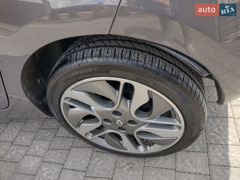 Хэтчбек Renault Zoe 2017 в Ровно